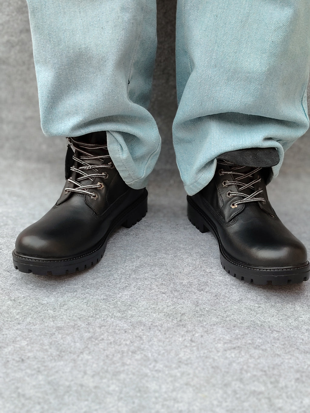 Timber "Black" Genuine Leather