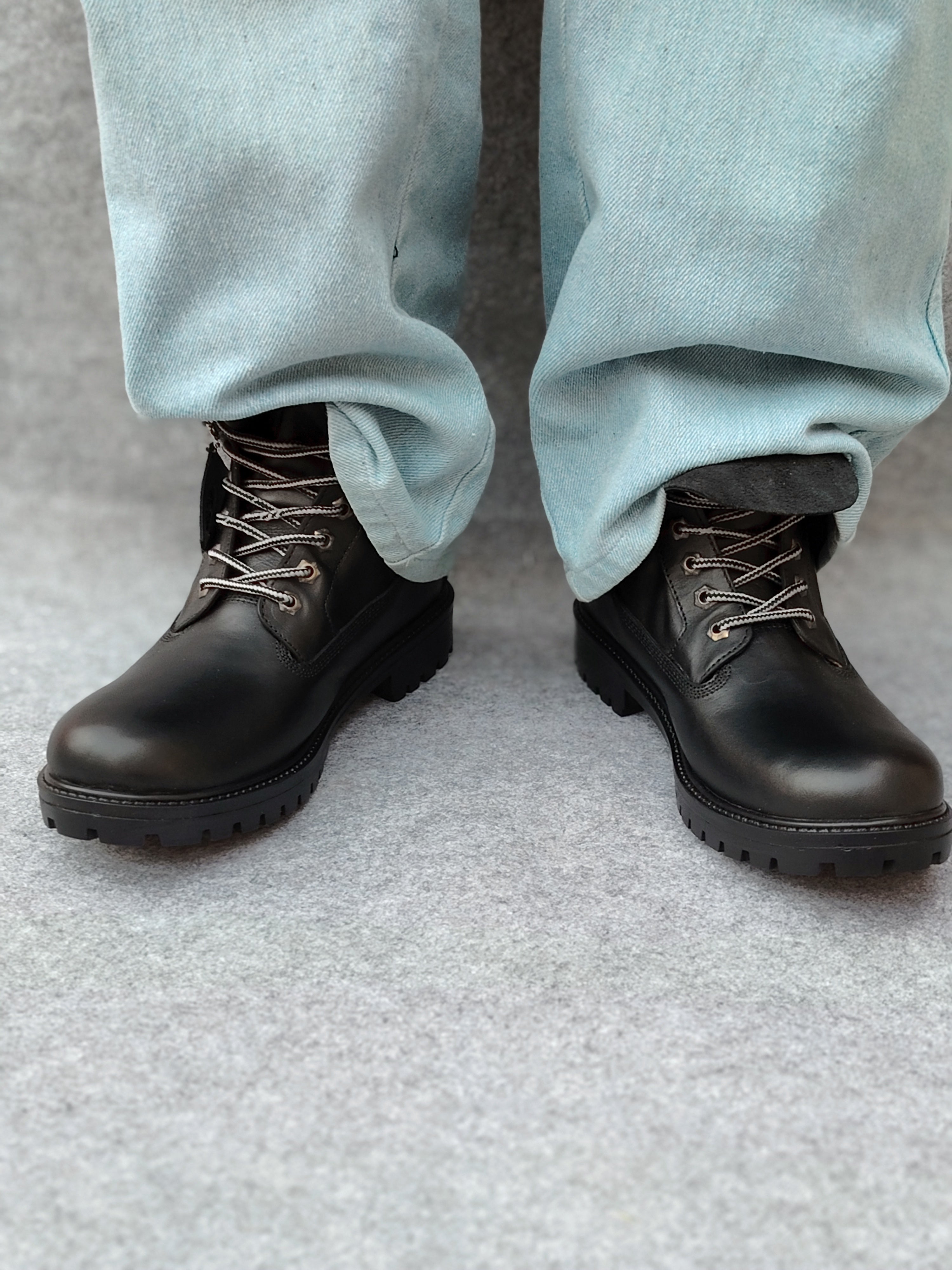 Timber "Black" Genuine Leather